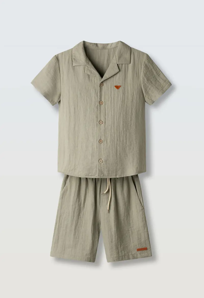 Αγορίστικο σύνολο